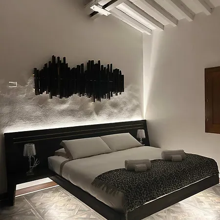 Opus Firenze Boutique B&B Santa Croce City Center